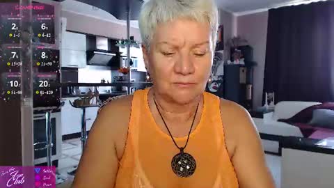 Snapshot of roxana_brooks chatting on 06.19.26 Roxana online show from 06.19.26