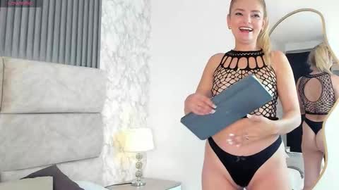 roxana sins online show from 10.10.25