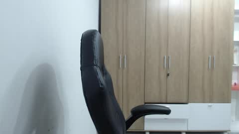 Roxana online show from 04.05.26