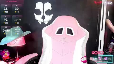 Roxane  online show from 02.22.25