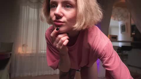 Roxy online show from 02.21.25