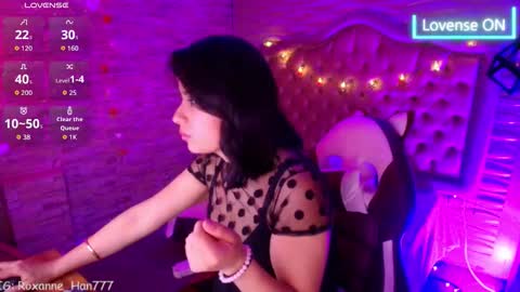 Snapshot of roxanne_han chatting on 02.24.26 roxanne_han online show from 02.24.26