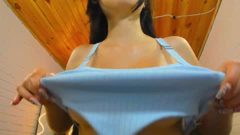 roxanne_tay online show from 01.06.25