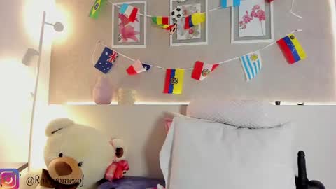 Roxanne Gomez online show from 07.14.26