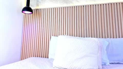 Roxie  online show from 04.14.26