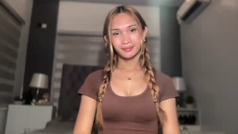 Snapshot of roxie_walton69x chatting on 07.16.26 Roxie online show from 07.16.26