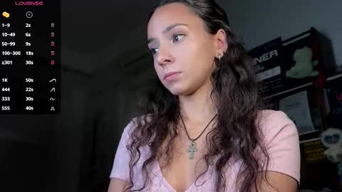 Snapshot of roxieflexie chatting on 11.08.25 Roxie online show from 11.08.25