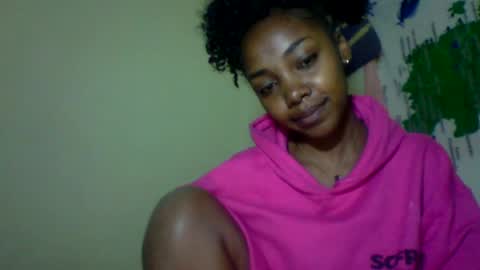 Snapshot of roxilita chatting on 06.28.26 Roxilita online show from 06.28.26