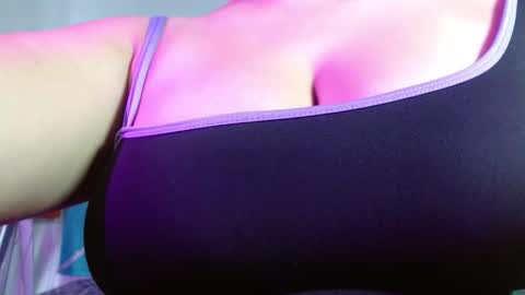 roxiie online show from 11.28.25