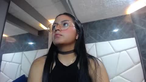 Snapshot of roxxyblack01 chatting on 03.23.26 Roxxy online show from 03.23.26