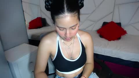 Snapshot of roxxyblack01 chatting on 05.20.26 Roxxy online show from 05.20.26