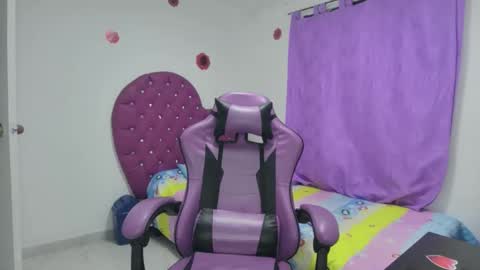 Roxy online show from 12.23.25