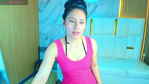 Snapshot of roxy_luxe_tf chatting on 05.01.26 Roxy online show from 05.01.26