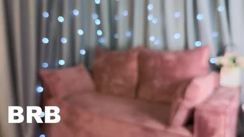 roxy_riot_ online show from 01.30.25