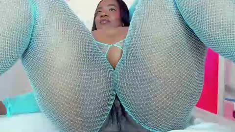 Snapshot of roxy_sexy69 chatting on 07.01.26 roxy_sexy69 online show from 07.01.26