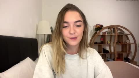 Roxy online show from 05.08.26