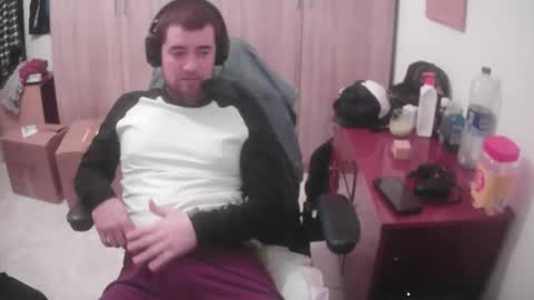 Snapshot of royer04 chatting on 02.16.26 royer04 online show from 02.16.26