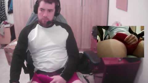 Snapshot of royer04 chatting on 02.27.26 royer04 online show from 02.27.26