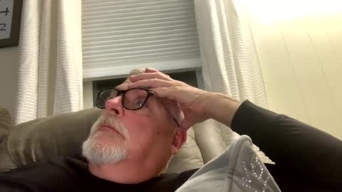 Snapshot of rs006 chatting on 10.12.25 rs006 online show from 10.12.25