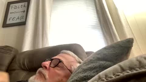 Snapshot of rs006 chatting on 11.20.25 rs006 online show from 11.20.25