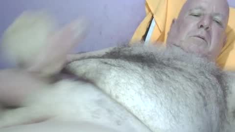 Snapshot of rubbing11 chatting on 06.24.26 rubbing online show from 06.24.26