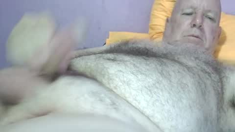 Snapshot of rubbing11 chatting on 06.27.26 rubbing online show from 06.27.26