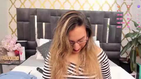 Snapshot of rubby_taylor chatting on 06.19.26 RubbyTaylor online show from 06.19.26