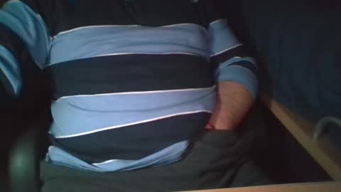 Snapshot of ruben90mr chatting on 12.15.24 ruben90mr online show from 12.15.24