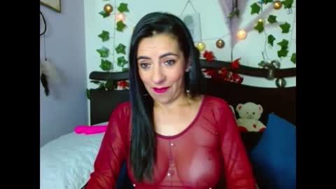 Snapshot of rubi_fox82 chatting on 12.12.24 online show from 12.12.24