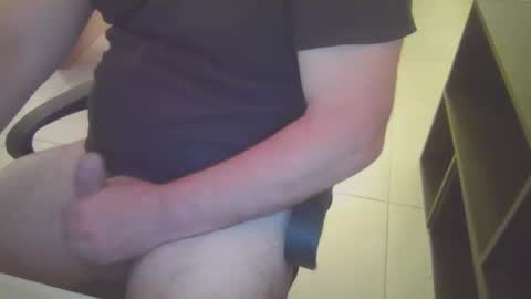 Snapshot of rubpai79 chatting on 10.14.25 rubpai79 online show from 10.14.25