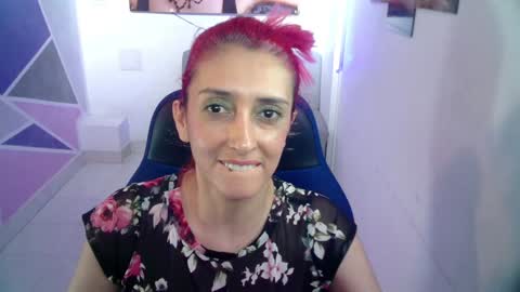 ruby_your_milf online show from 01.08.25