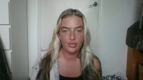 rubyredxxxoxxx online show from 12.31.24