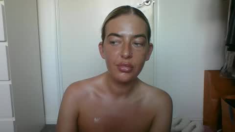 rubyredxxxoxxx online show from 01.11.25