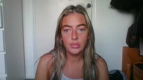 rubyredxxxoxxx online show from 09.28.25