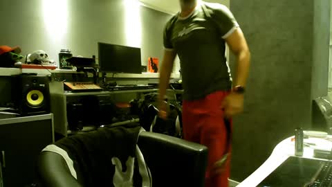 Chico que rico Caliente online show from 02.07.25