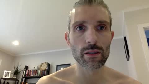 Snapshot of rugbymvp chatting on 01.14.25 rugbymvp online show from 01.14.25