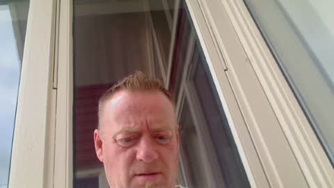Snapshot of runepetter chatting on 06.14.26 bignorwegian online show from 06.14.26