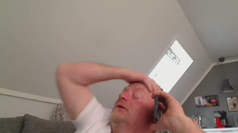 Snapshot of runepetter chatting on 07.16.26 bignorwegian online show from 07.16.26