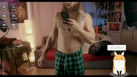 Snapshot of rusbigpaul chatting on 02.05.25 Paul online show from 02.05.25