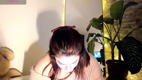 Lorenn online show from 12.18.24