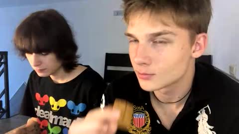 2 brothers Adam and Alex online show from 09.23.25