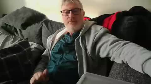 Snapshot of rusty69x chatting on 12.16.24 rusty69x online show from 12.16.24