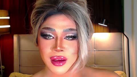 Samantha online show from 01.05.25