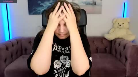 Ruyjin online show from 11.04.25