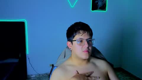 Snapshot of ryan_doretti chatting on 11.22.25 Ryan online show from 11.22.25