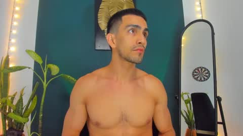 Ryan independent model online show from 09.19.25