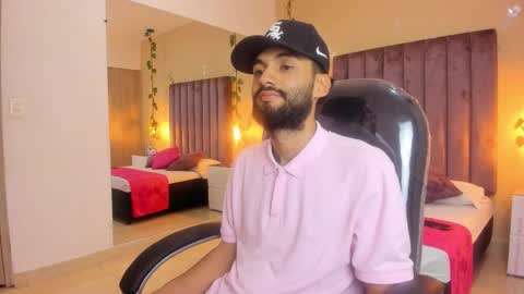 Snapshot of ryan_jackson_ chatting on 11.02.25 ryan_jackson_ online show from 11.02.25