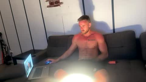 Snapshot of ryan_stockbar chatting on 07.21.26 ryan_stockbar online show from 07.21.26