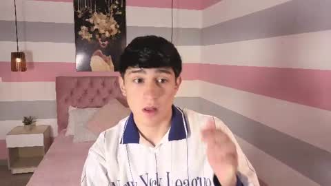 Snapshot of ryan_valentino chatting on 07.01.26 ryan valentino online show from 07.01.26