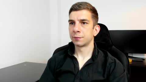 Snapshot of ryandusk chatting on 05.08.26 Andrew C. online show from 05.08.26
